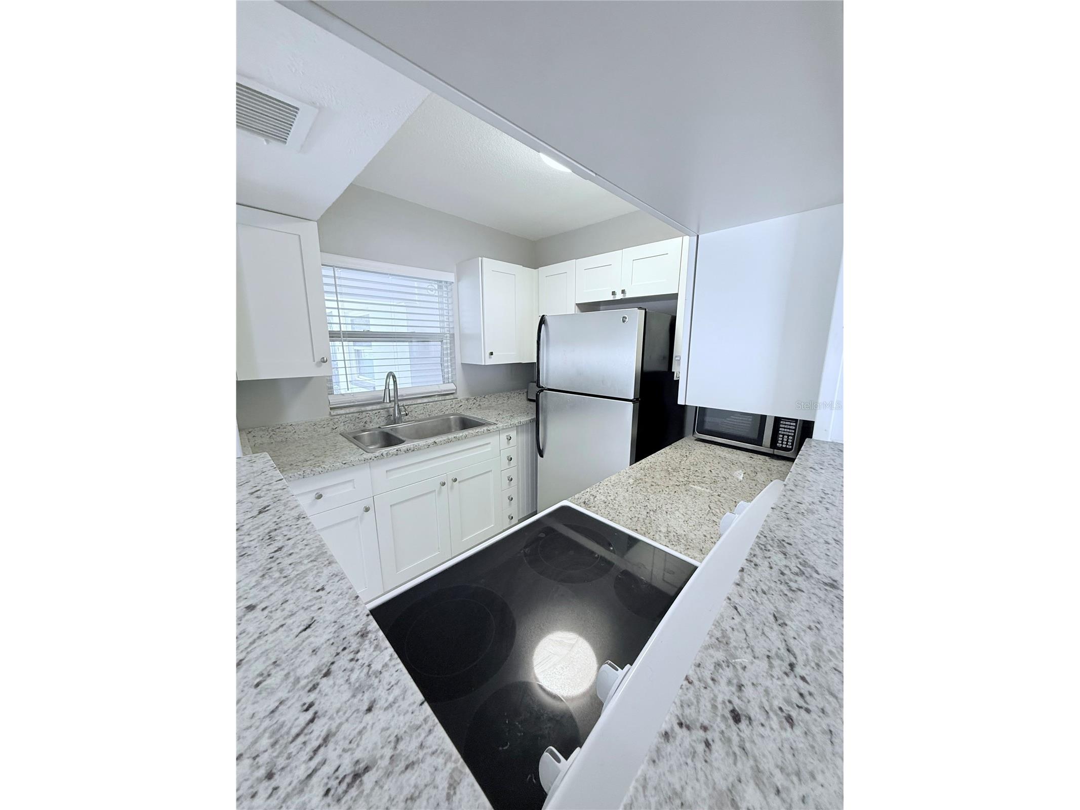 11705 3rd Street E #8 Treasure Island FL 33706 TB8500288 image5
