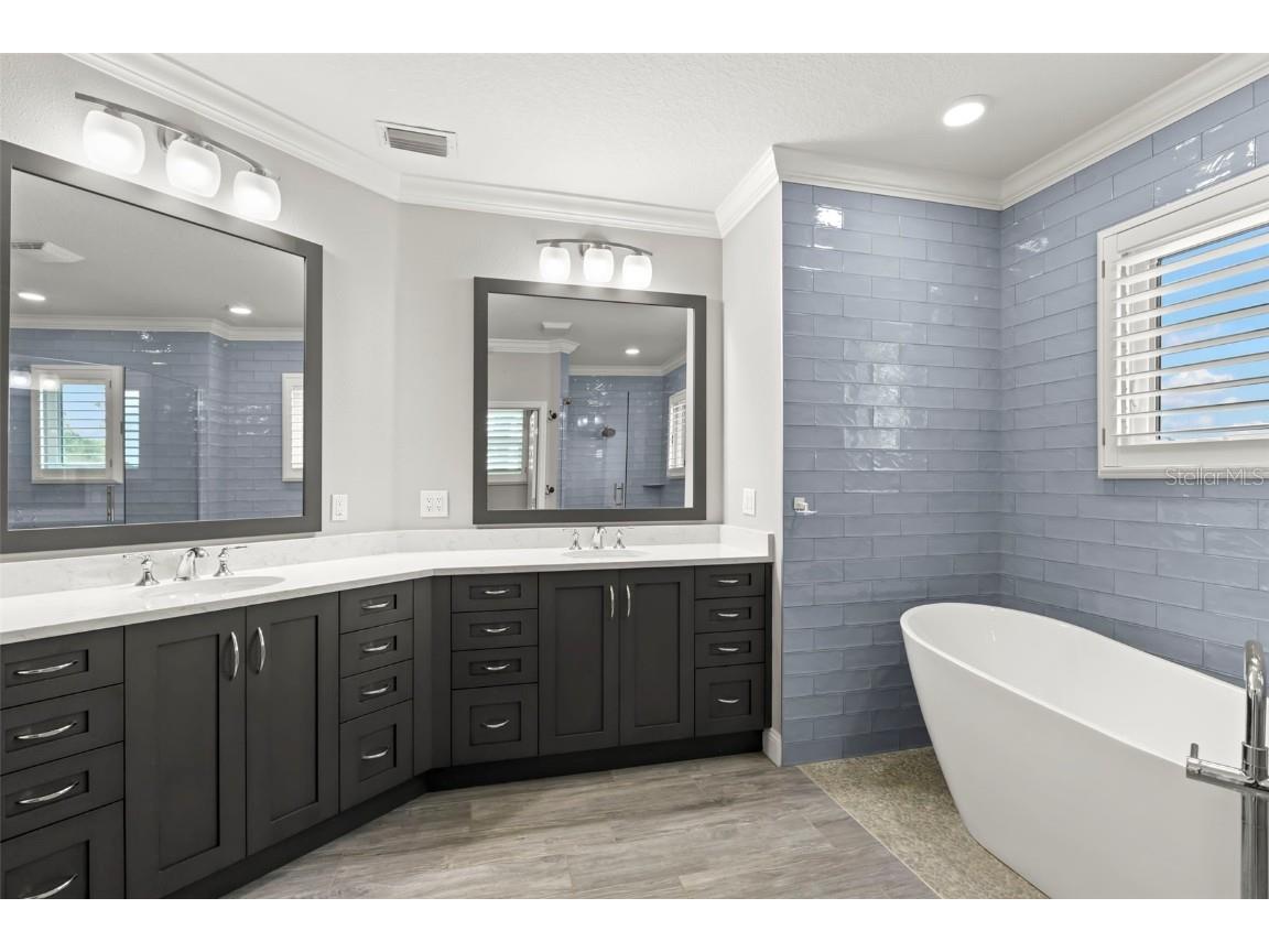 1171 Red Maple Circle NE Saint Petersburg FL 33703 TB8386542 image38