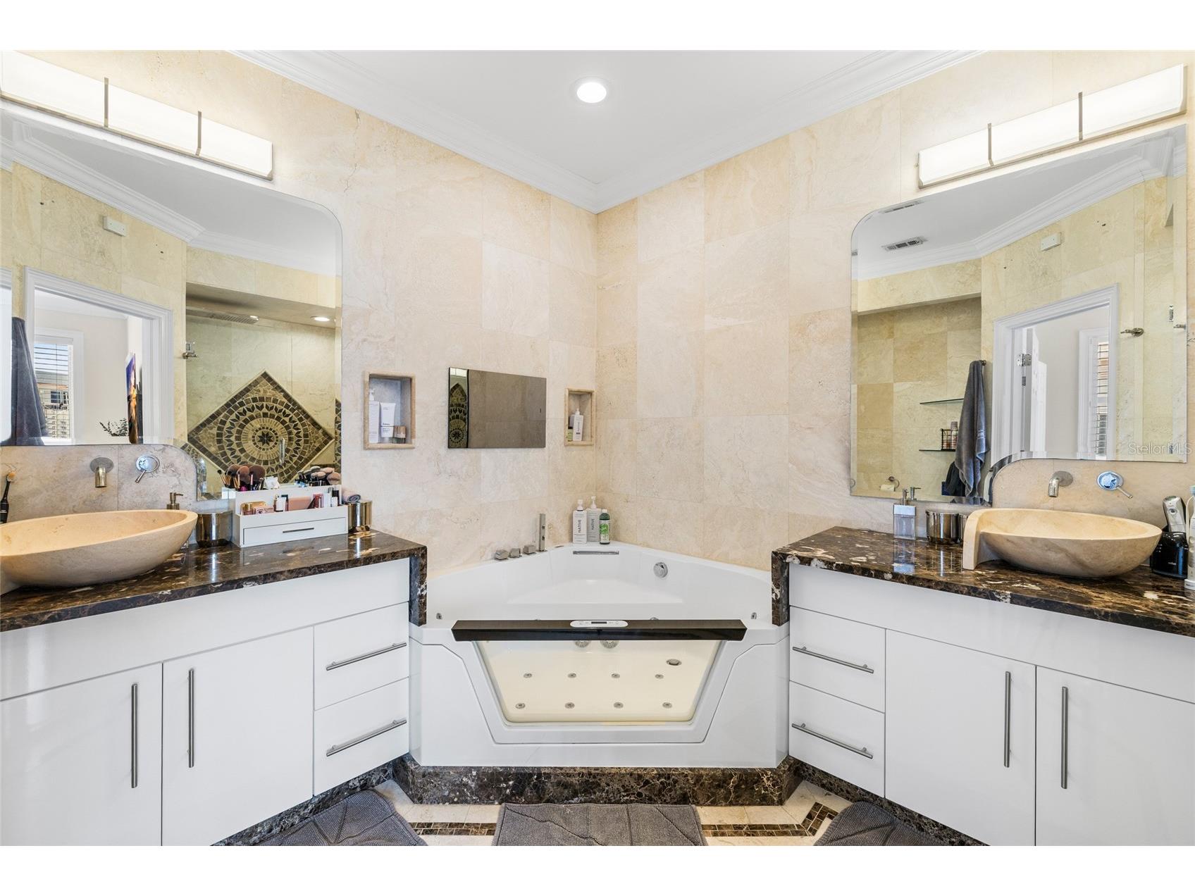 1171 Venetian Harbor Drive NE Saint Petersburg FL 33702 TB8511942 image23