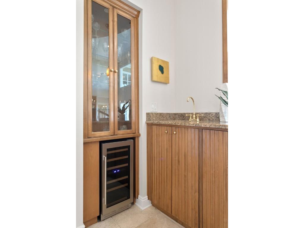 11710 N Armenia Avenue Tampa FL 33612 TB8412569 image23