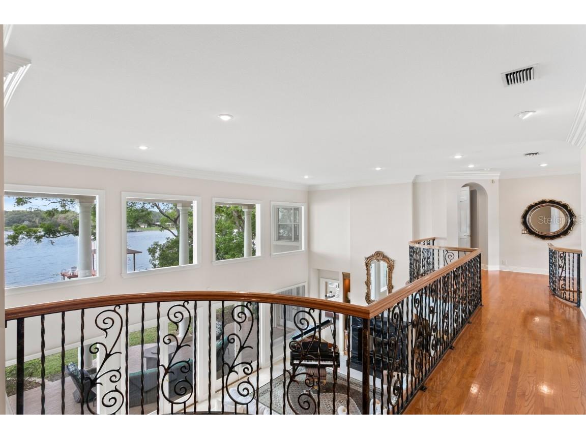 11710 N Armenia Avenue Tampa FL 33612 TB8412569 image41