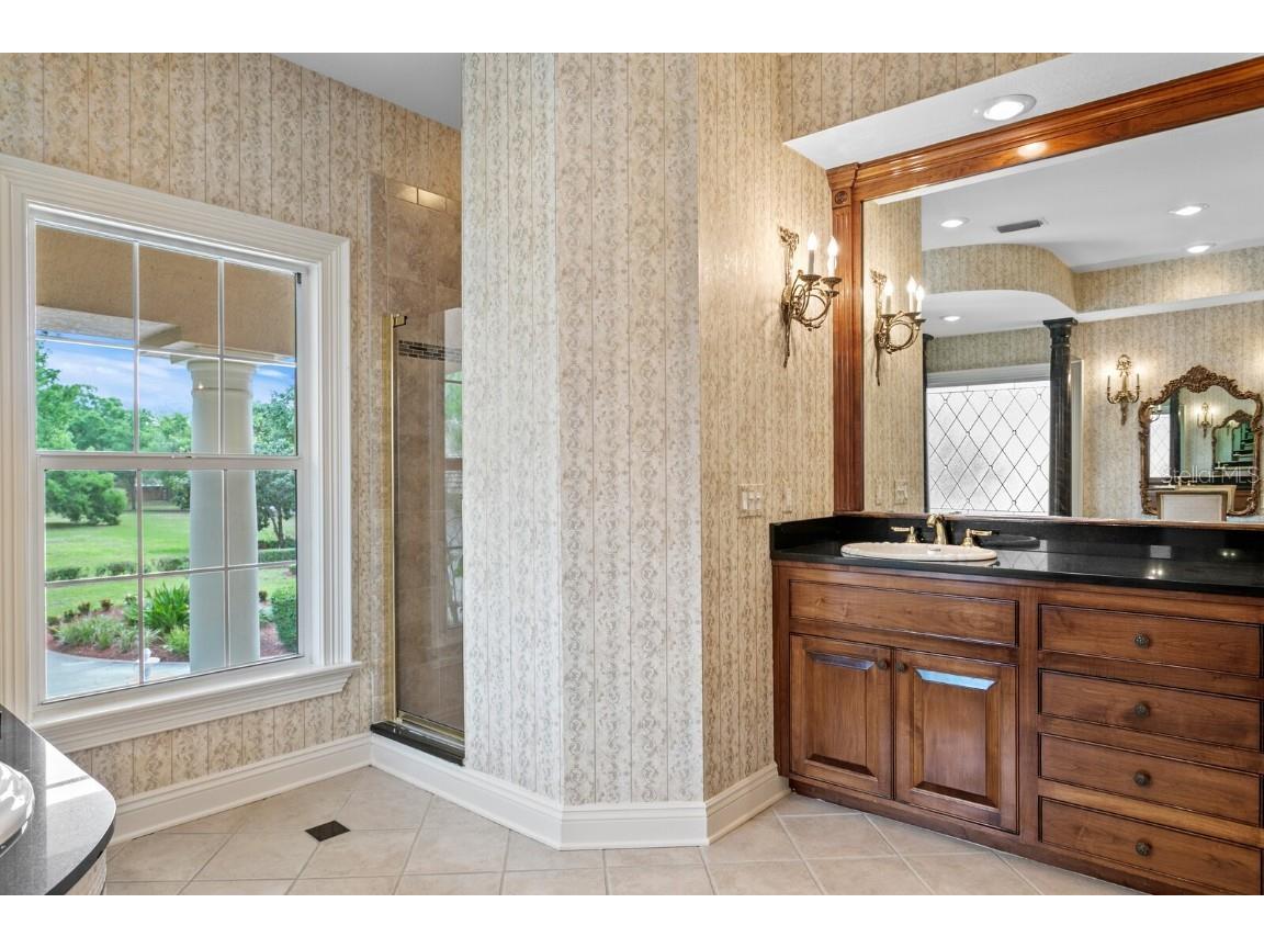 11710 N Armenia Avenue Tampa FL 33612 TB8412569 image48