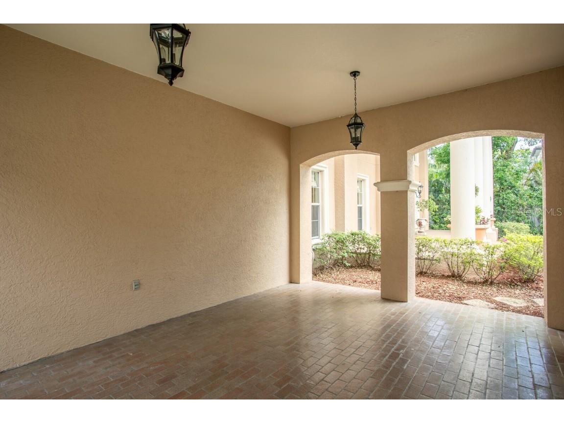 11710 N Armenia Avenue Tampa FL 33612 TB8412569 image5