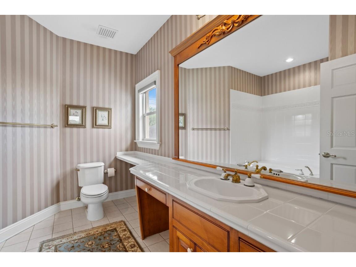 11710 N Armenia Avenue Tampa FL 33612 TB8412569 image55