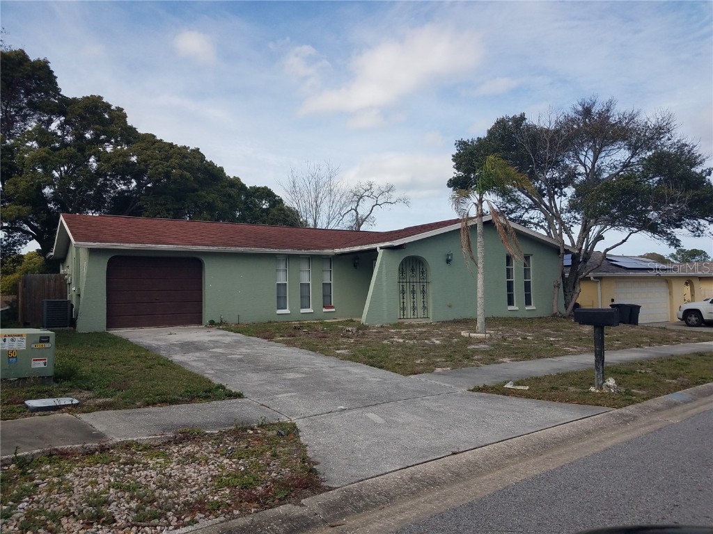 11711 Salmon Drive Port Richey FL 34668 U8228993 image1