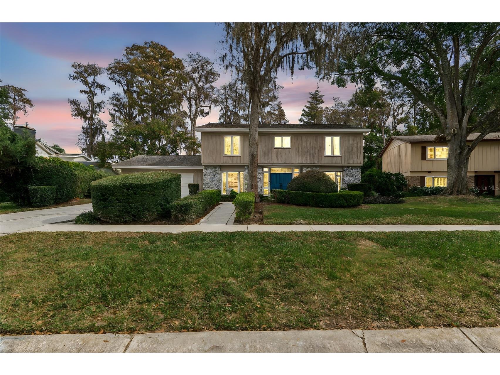 11713 Phoenix Circle Tampa FL 33618 - LAKE LIPSEY TB8471694 image1