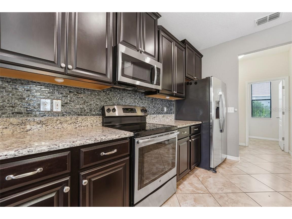 11714 Lake Boulevard New Port Richey FL 34655 W7881358 image5