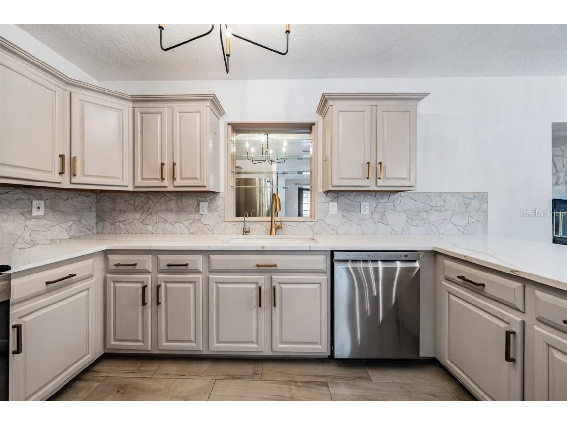 11715 59th Way N Pinellas Park FL 33782 TB8455595 image10