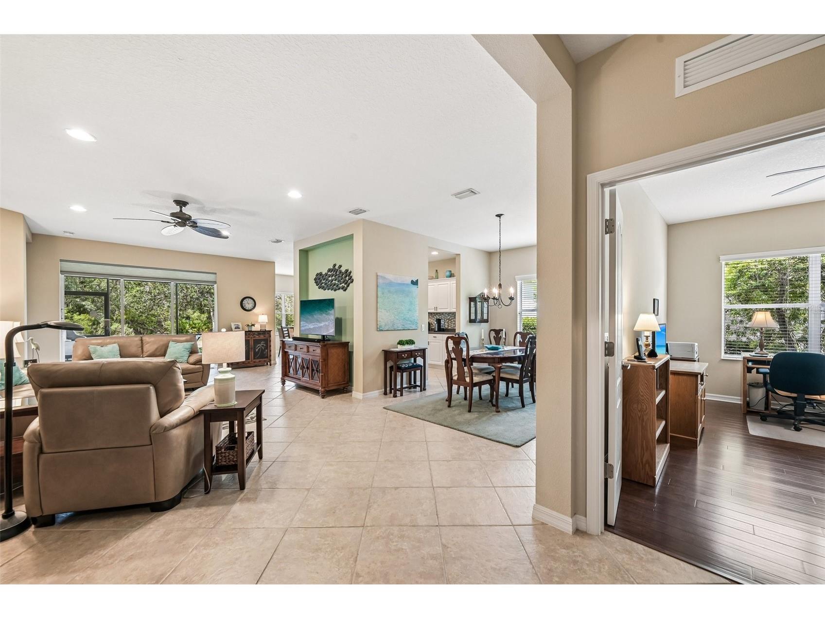 11718 Forest Park Circle Bradenton FL 34211 A4691802 image6