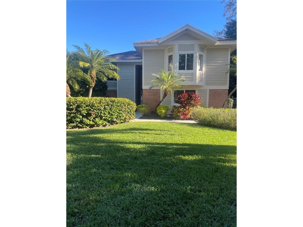 11719 Phoenix Circle Tampa FL 33618 TB8456228 image1