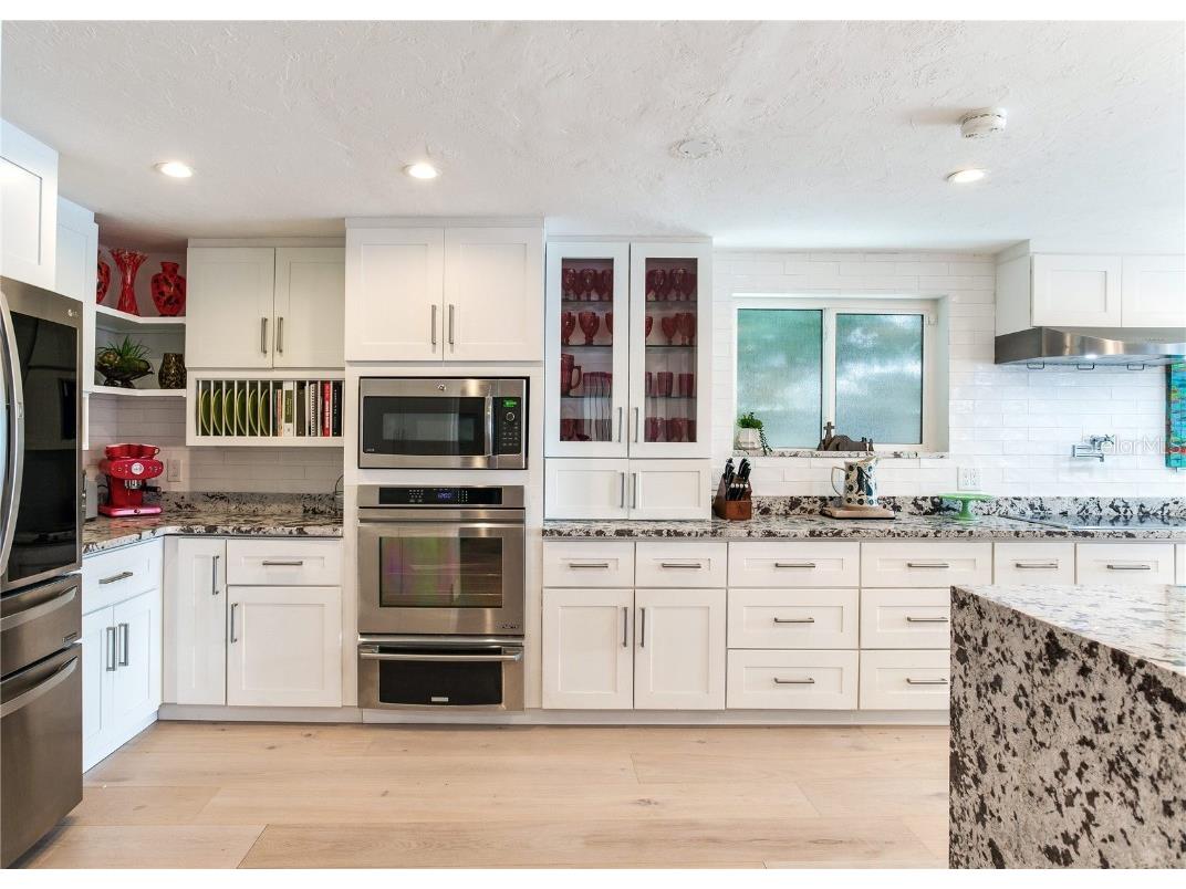 1172 35th Avenue NE Saint Petersburg FL 33704 - SMACKS BAYOU TB8428911 image22