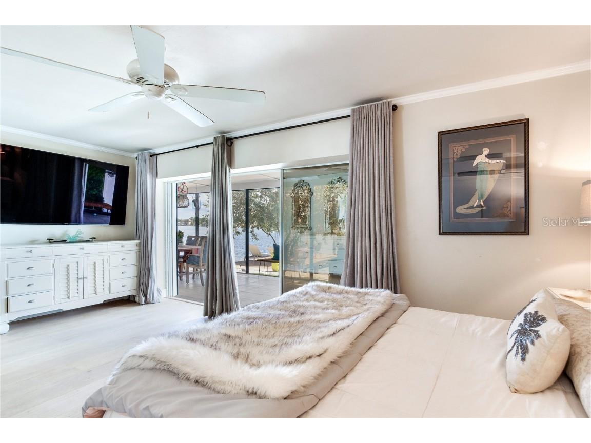 1172 35th Avenue NE Saint Petersburg FL 33704 - SMACKS BAYOU TB8428911 image37