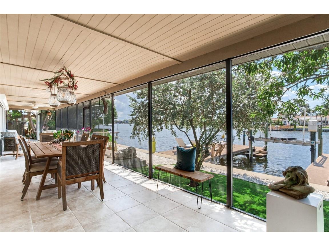 1172 35th Avenue NE Saint Petersburg FL 33704 - SMACKS BAYOU TB8428911 image54