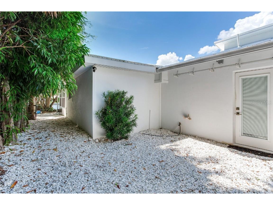 1172 35th Avenue NE Saint Petersburg FL 33704 - SMACKS BAYOU TB8428911 image61