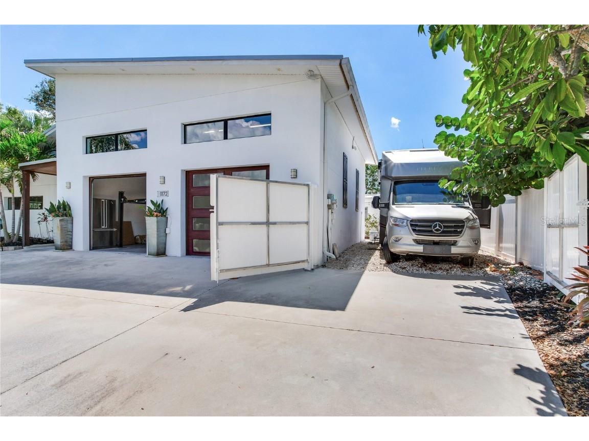 1172 35th Avenue NE Saint Petersburg FL 33704 - SMACKS BAYOU TB8428911 image63