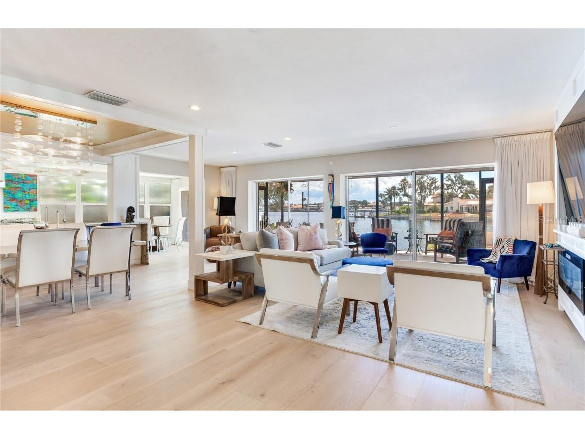 1172 35th Avenue NE Saint Petersburg FL 33704 - SMACKS BAYOU TB8428911 image9