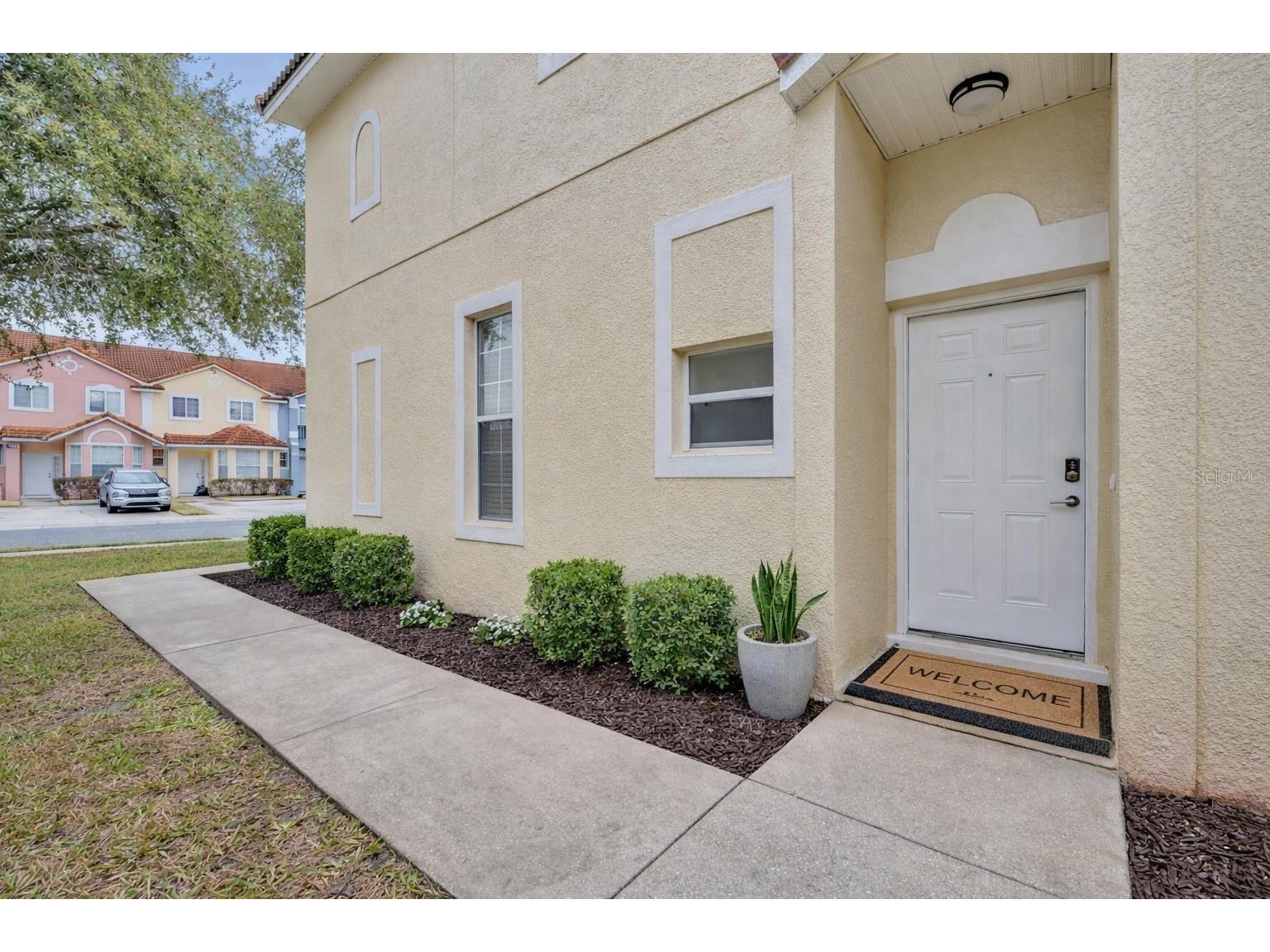 1172 S Beach Circle Kissimmee FL 34746 O6382044 image2