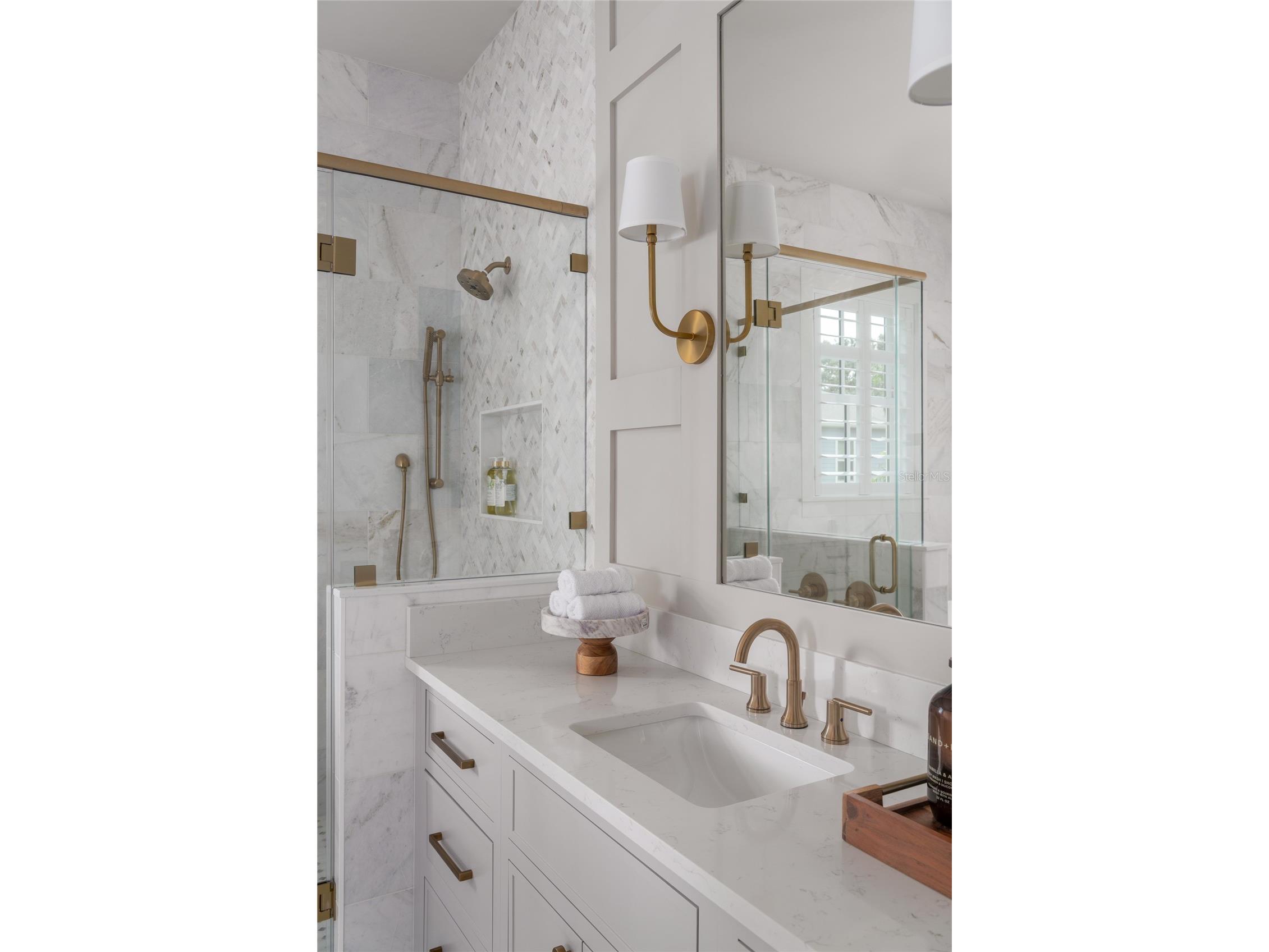 1172 Seville Lane NE Saint Petersburg FL 33704 TB8388046 image40