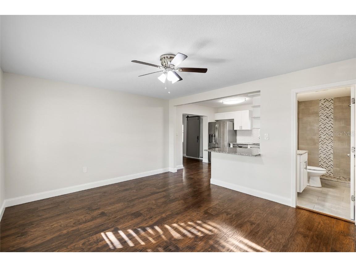 11720 N Edison Avenue Tampa FL 33612 TB8442478 image14