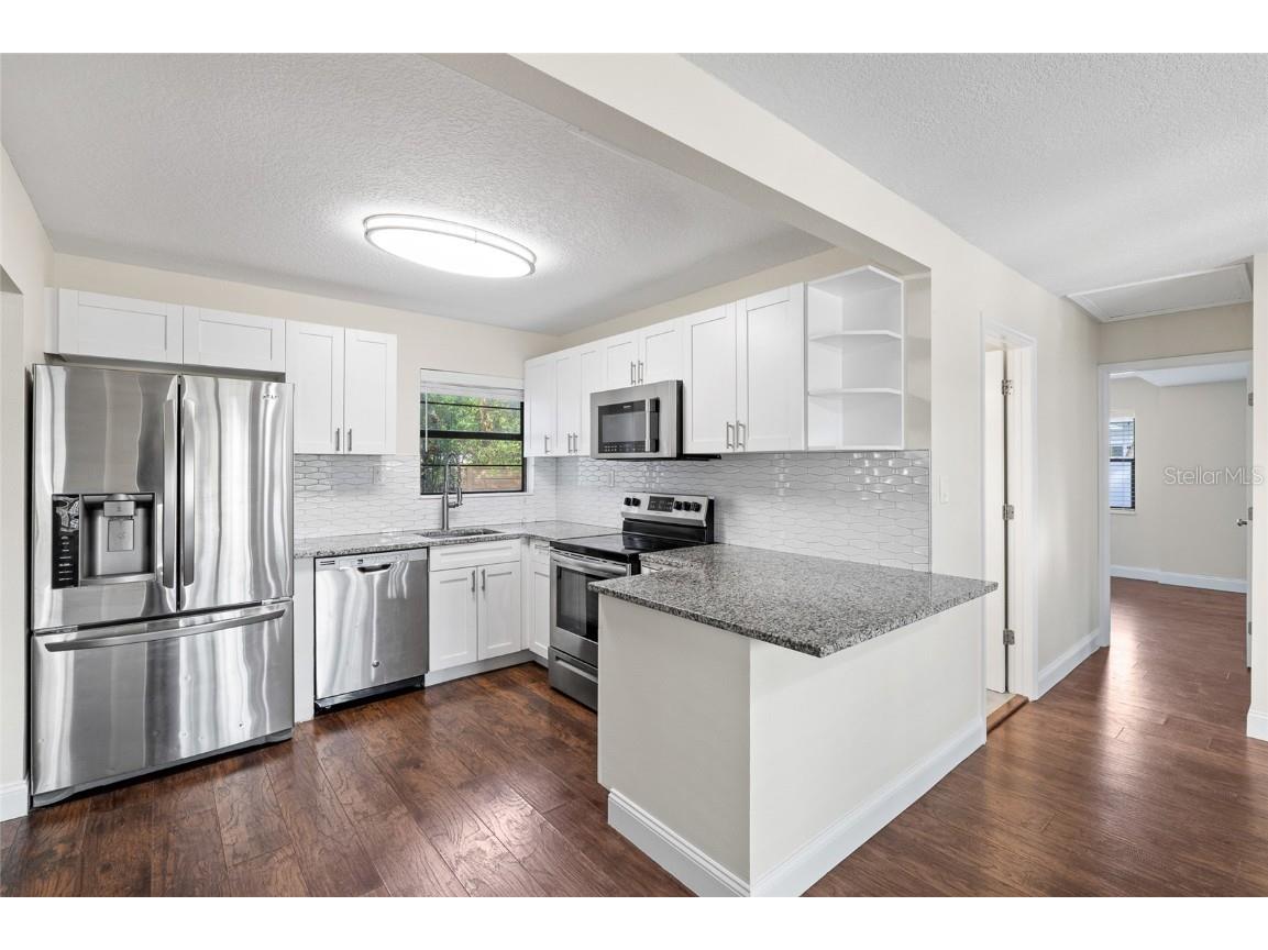 11720 N Edison Avenue Tampa FL 33612 TB8442478 image9