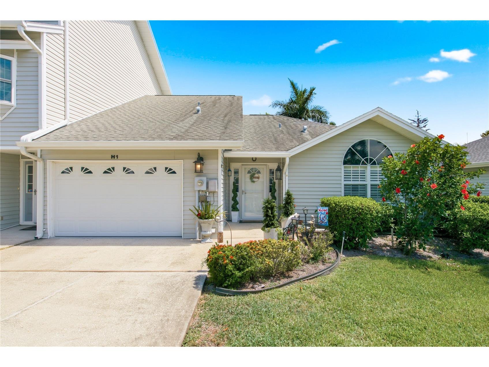 11722 Currie Lane #H1 Largo FL 33774 TB8520271 image1