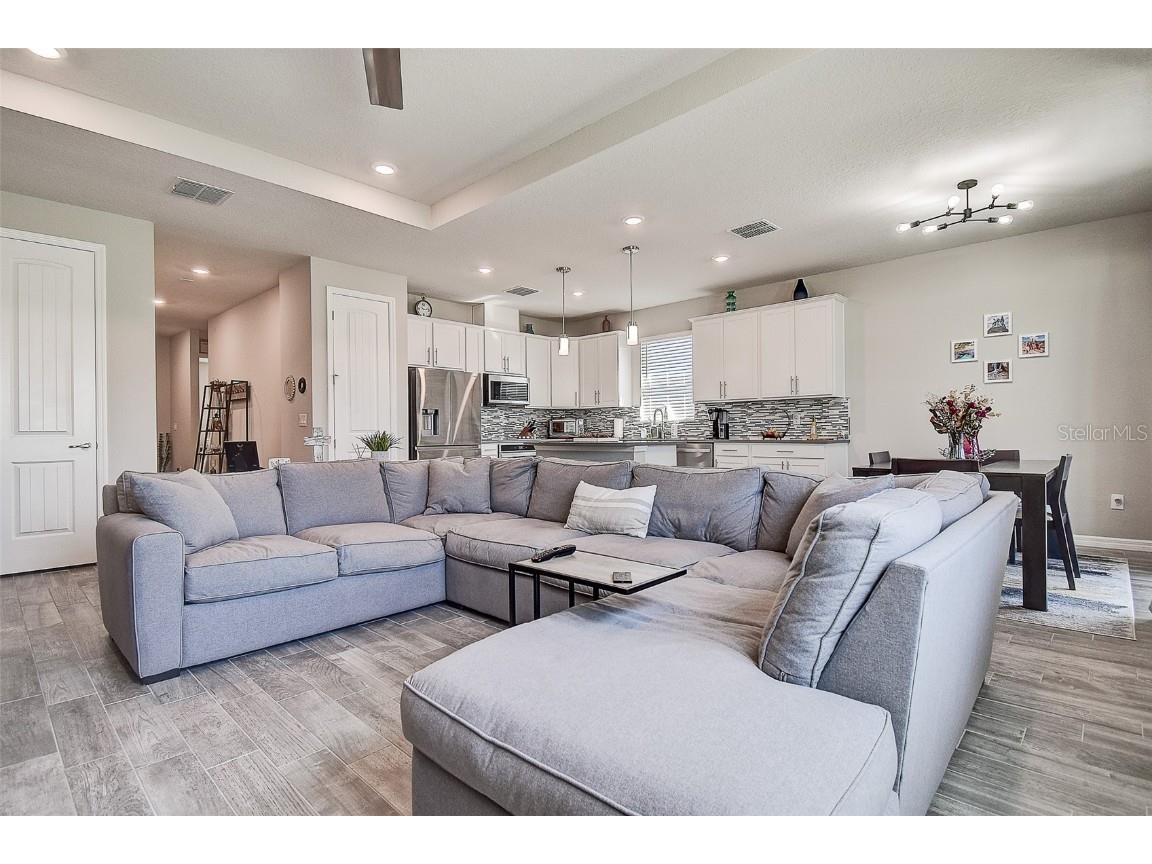 11723 Clare Hill Avenue Riverview FL 33579 TB8432046 image5