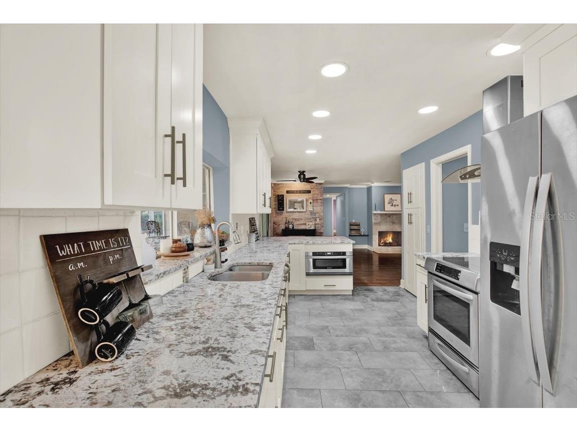 11724 Phoenix Circle Tampa FL 33618 TB8438569 image19