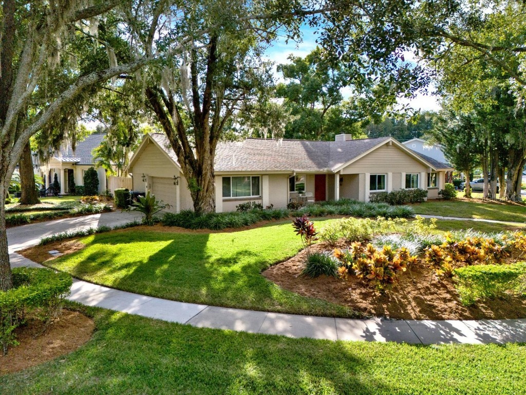 11724 Phoenix Circle Tampa FL 33618 TB8438569 image2