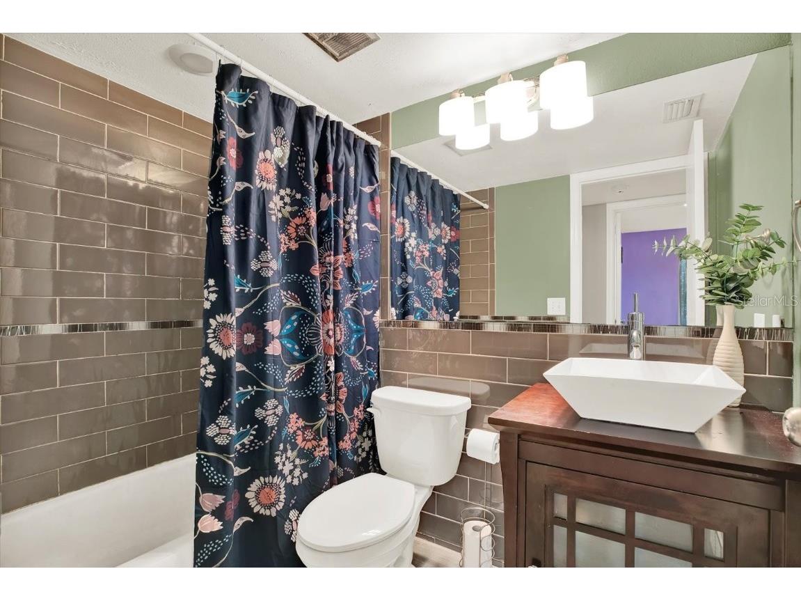 11724 Phoenix Circle Tampa FL 33618 TB8438569 image33