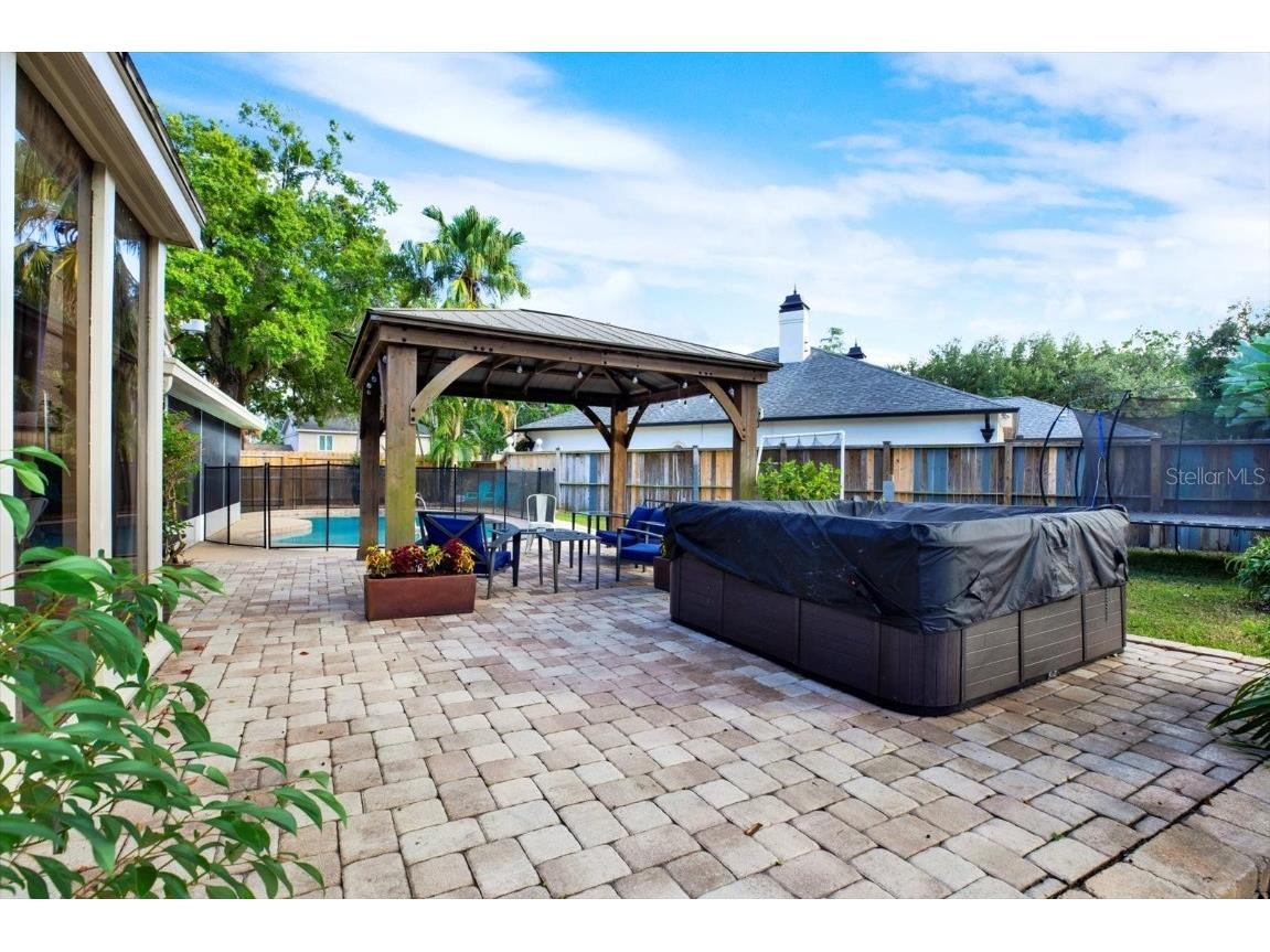 11724 Phoenix Circle Tampa FL 33618 TB8438569 image42