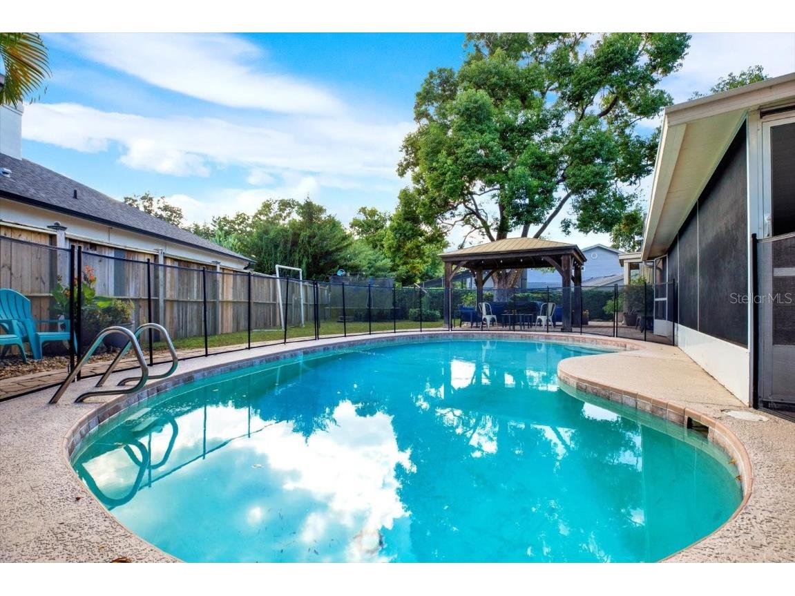 11724 Phoenix Circle Tampa FL 33618 TB8438569 image43