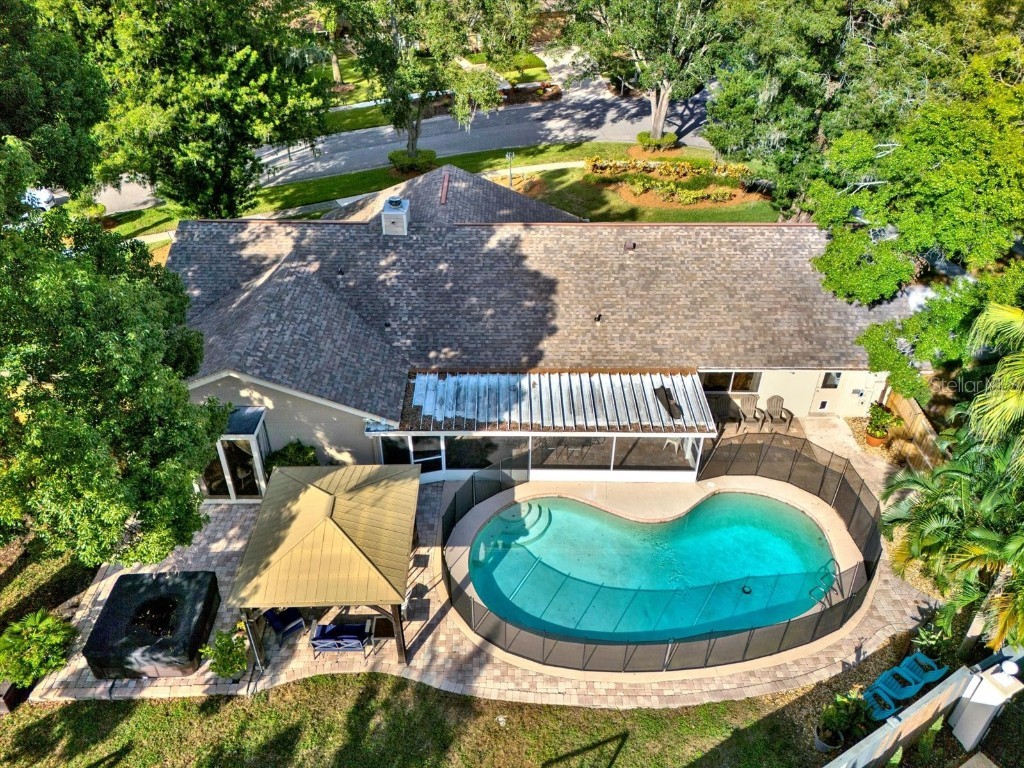 11724 Phoenix Circle Tampa FL 33618 TB8438569 image47