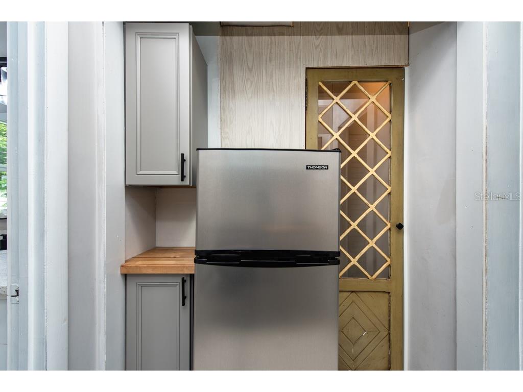 1173 Myrtle Street Sarasota FL 34234 TB8436061 image18