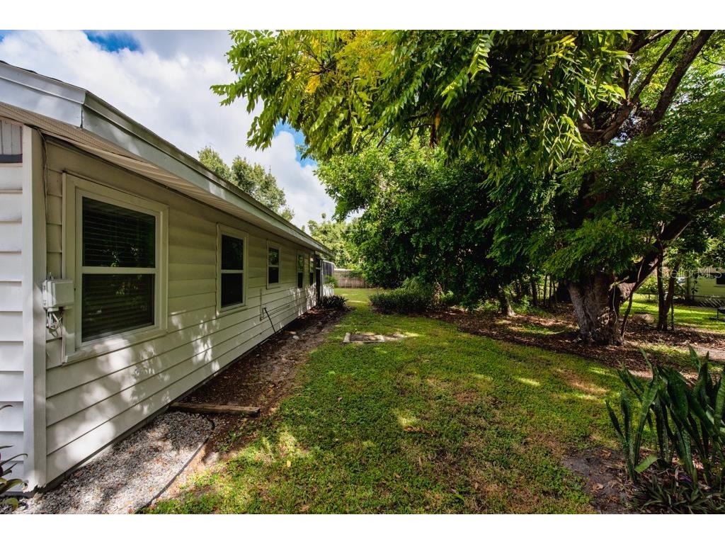 1173 Myrtle Street Sarasota FL 34234 TB8436061 image35