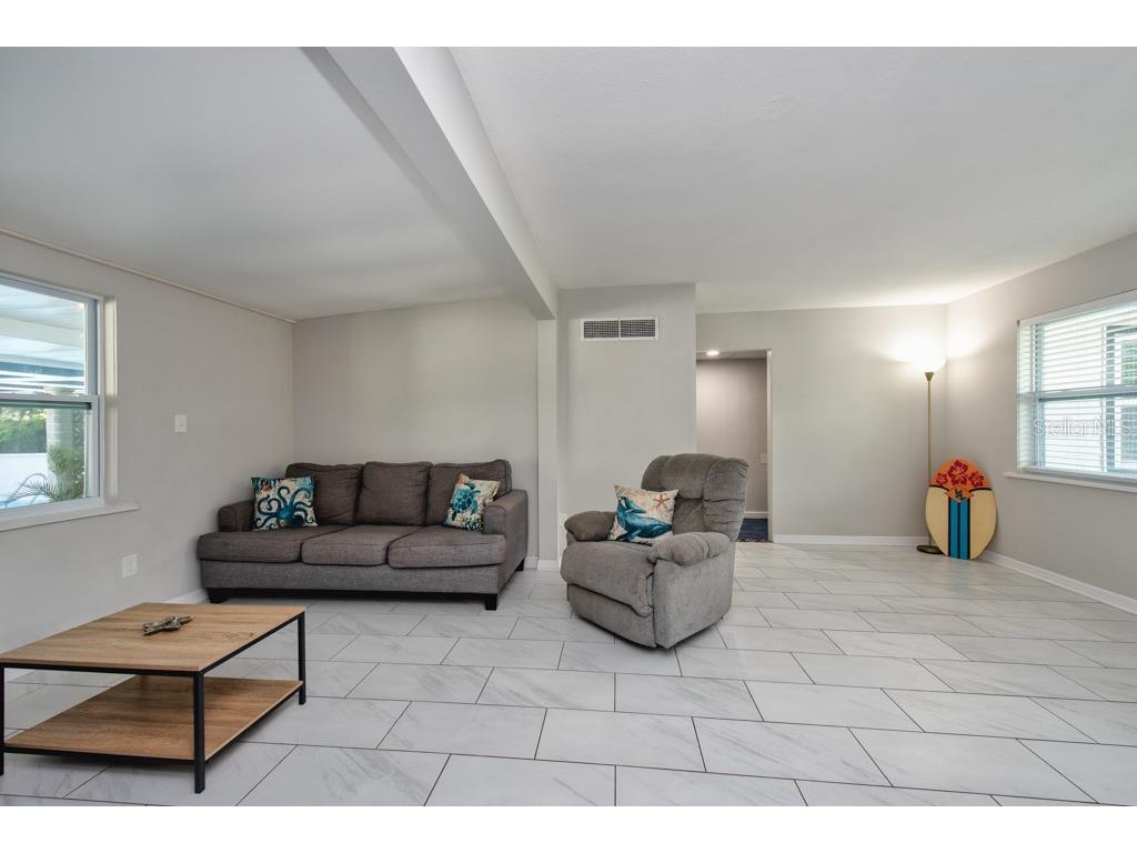 1173 Myrtle Street Sarasota FL 34234 TB8436061 image5