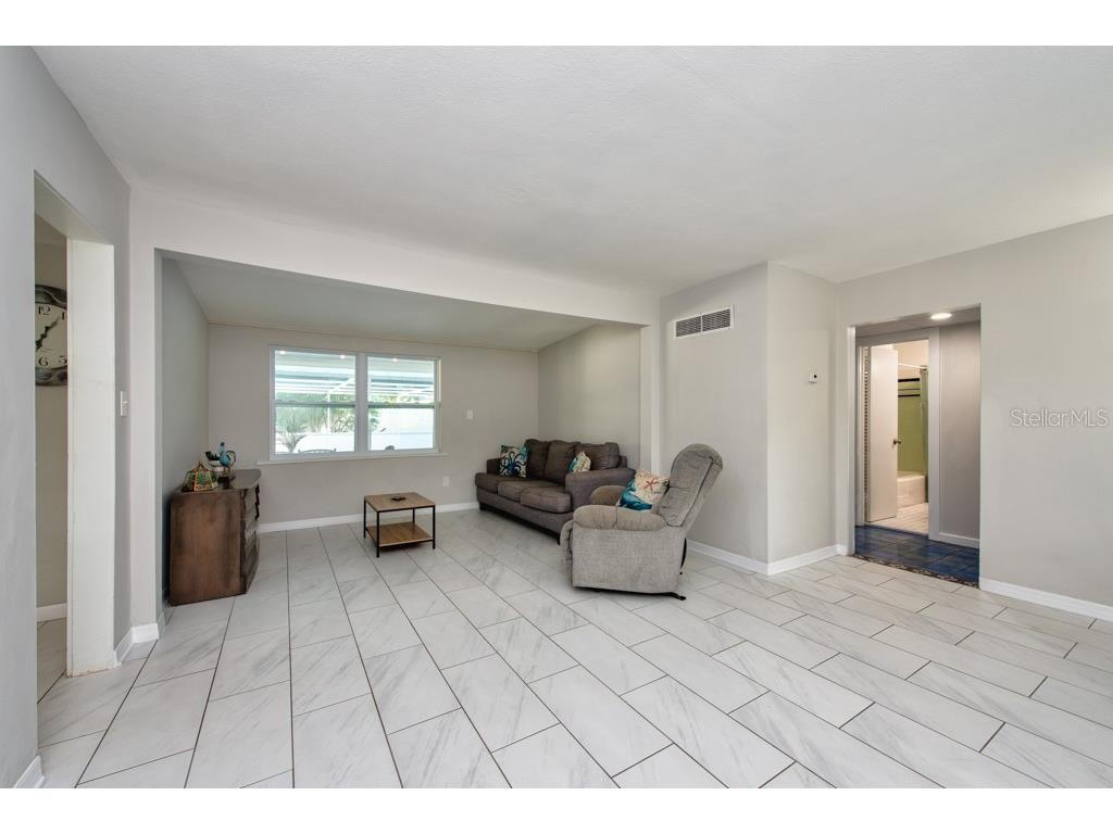 1173 Myrtle Street Sarasota FL 34234 TB8436061 image8