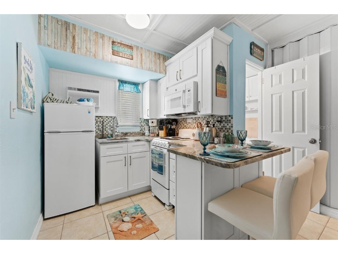 11730 Gulf Boulevard #12 Saint Petersburg FL 33706 TB8303178 image4