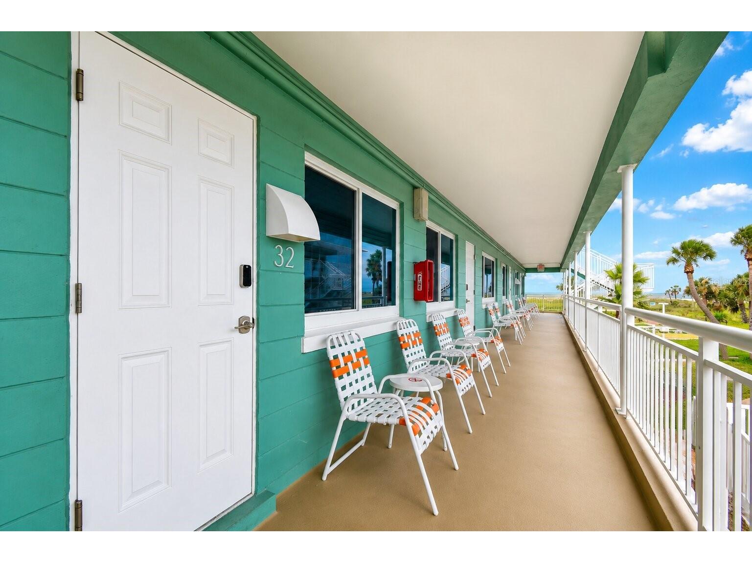 11730 Gulf Boulevard #32 Saint Petersburg FL 33706 - GULF OF AMERICA TB8508599 image1