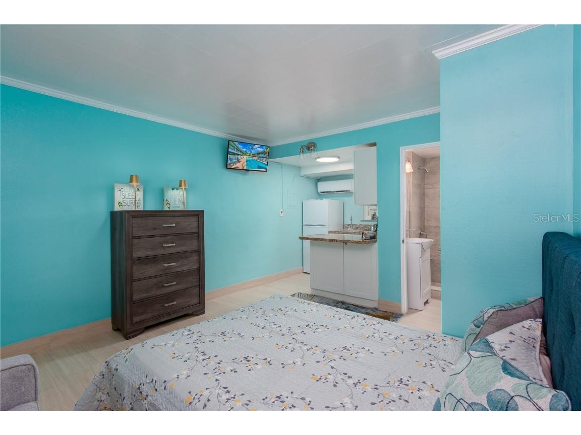 11730 Gulf Boulevard #4 Treasure Island FL 33706 TB8434393 image4