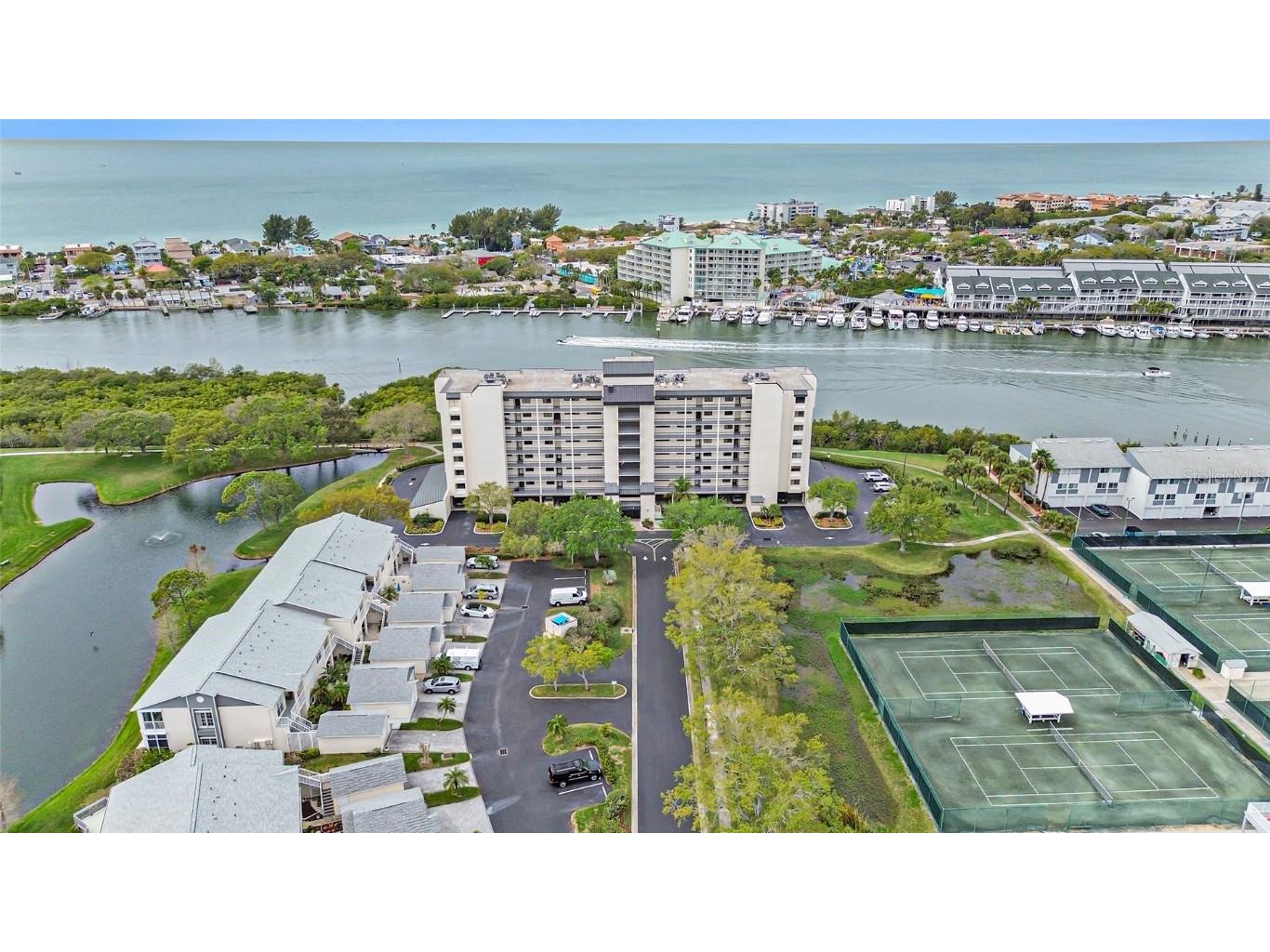 11730 Shipwatch Drive 203, Largo, FL, 33774 MLS U8233410 Edina Realty