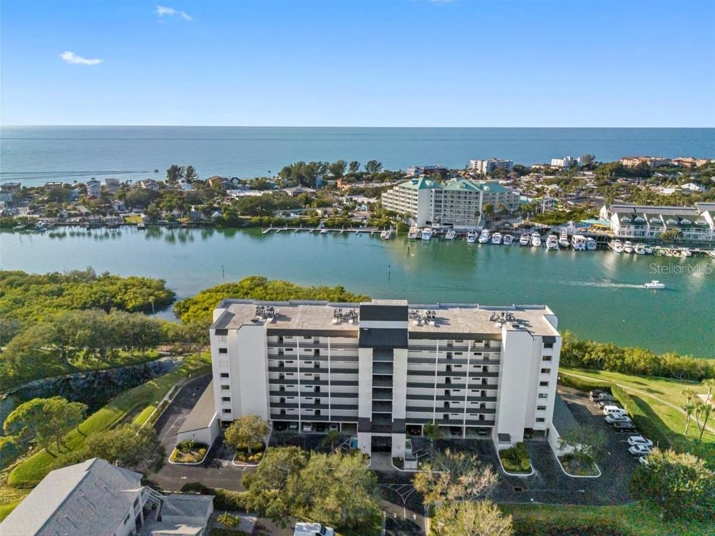 11730 Shipwatch Drive #305 Largo FL 33774 U8198315 image28