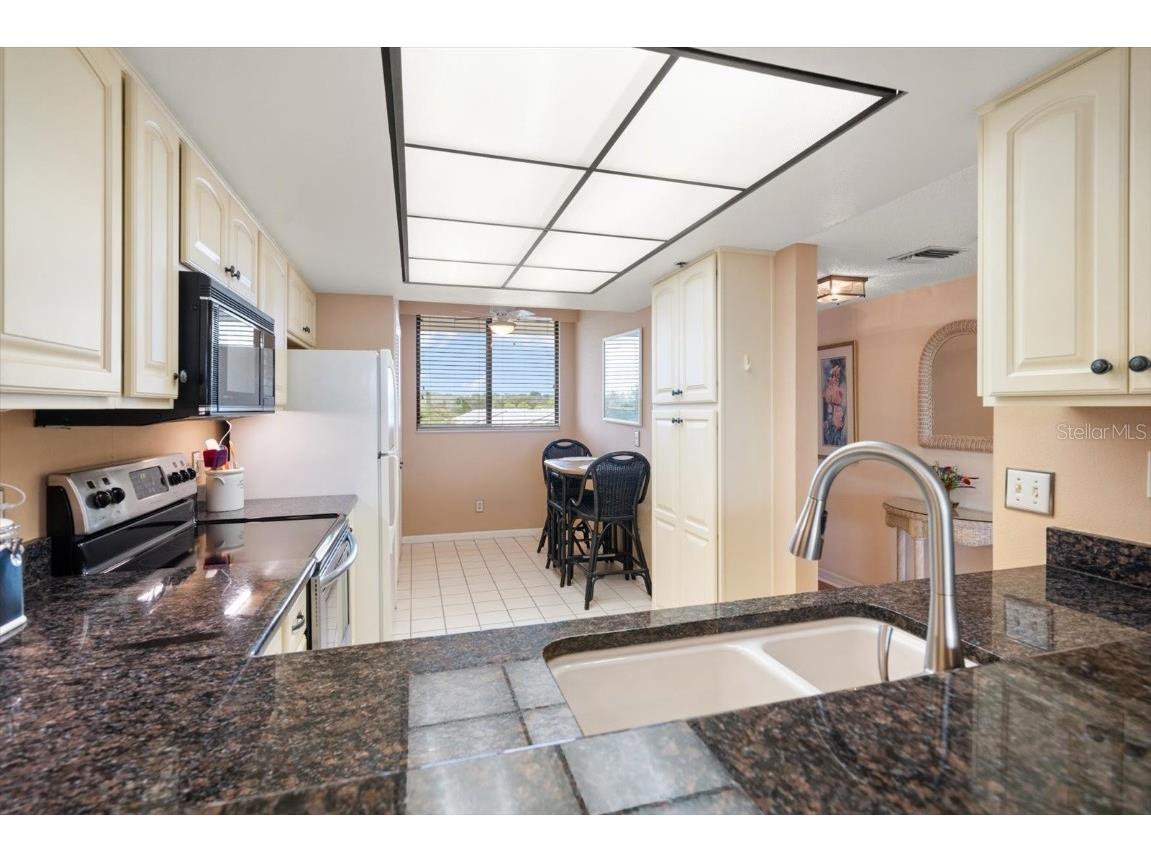 11730 Shipwatch Drive #402 Largo FL 33774 TB8445012 image16