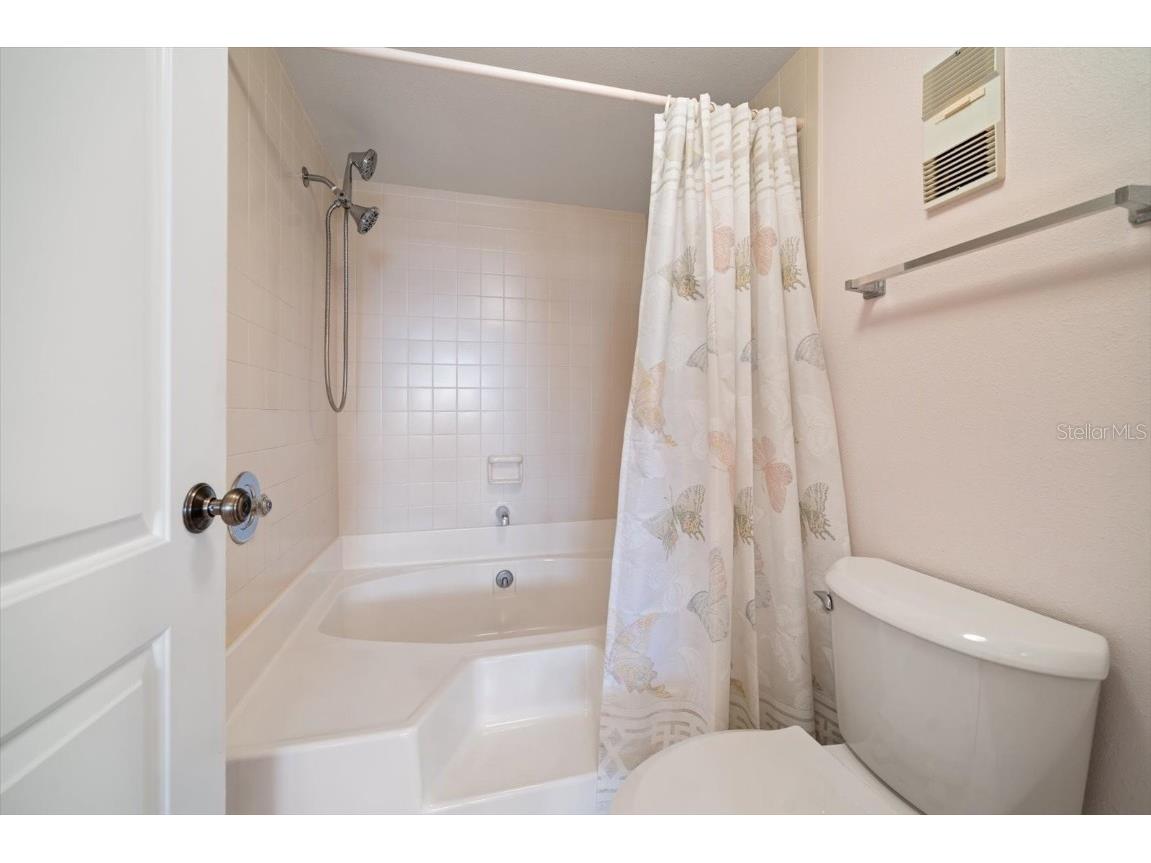 11730 Shipwatch Drive #402 Largo FL 33774 TB8445012 image27