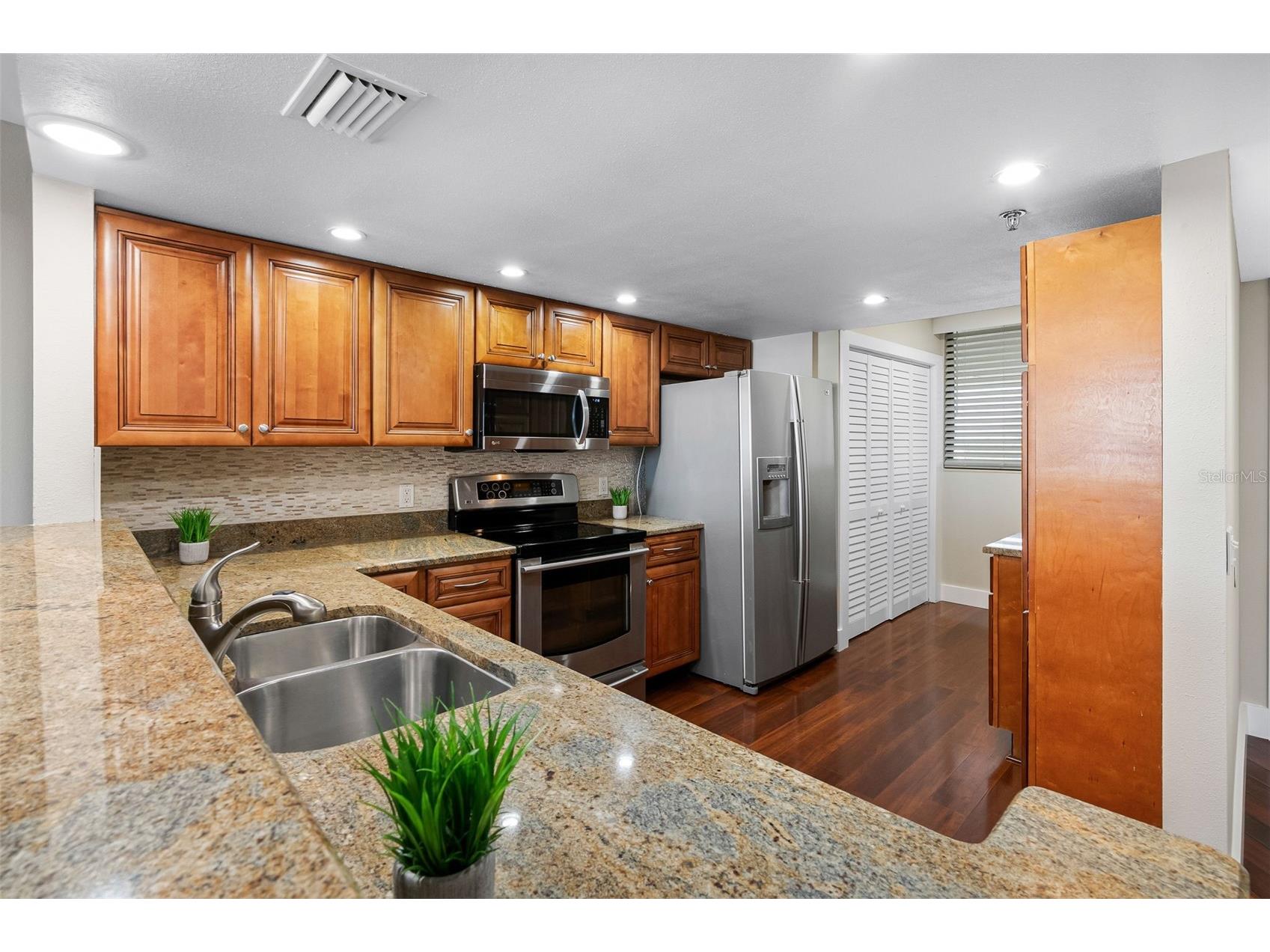 11730 Shipwatch Drive #604 Largo FL 33774 - INTRACOASTAL TB8510282 image9