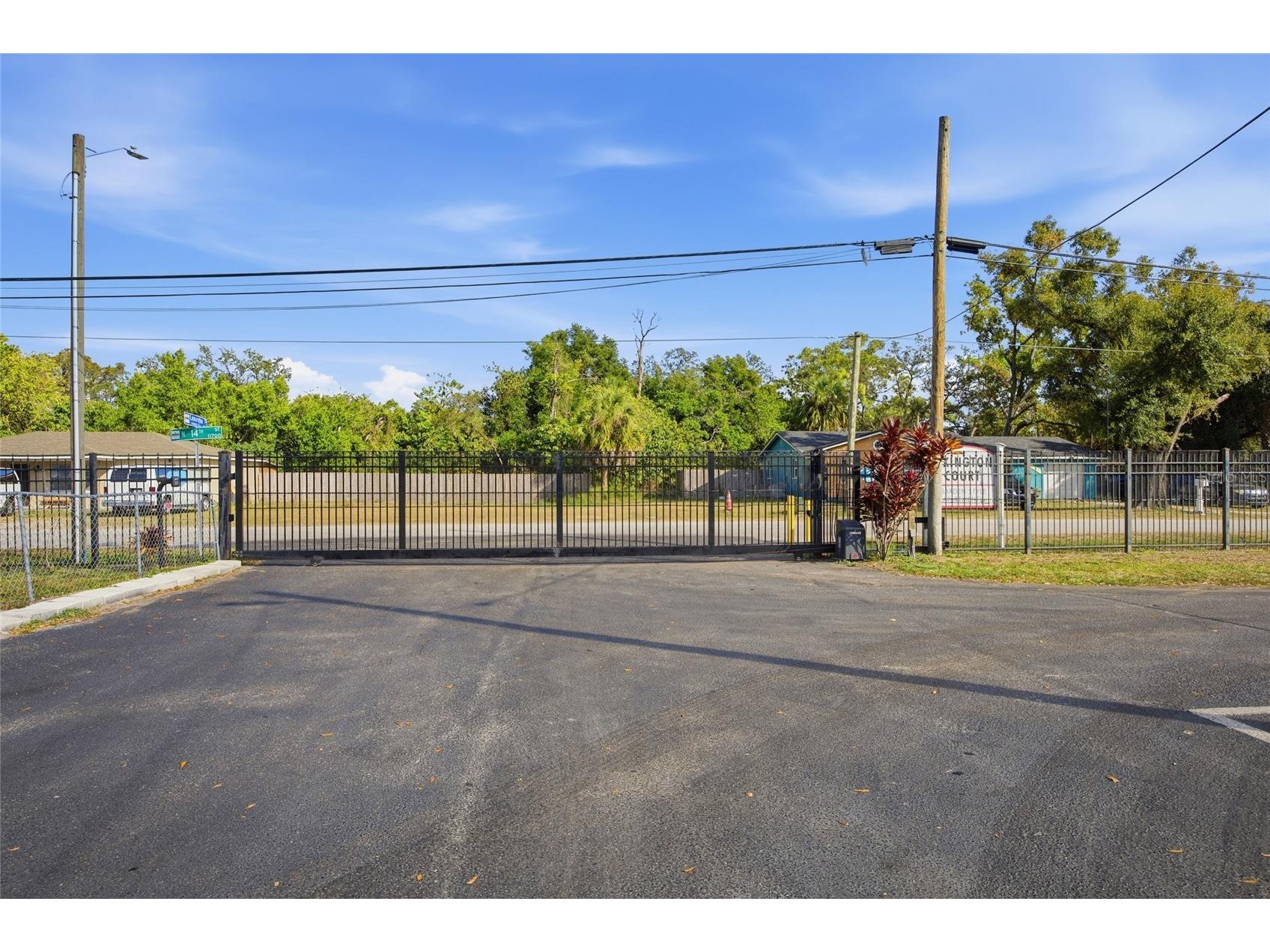 11733 N 12th Street #E Tampa FL 33612 TB8513130 image21
