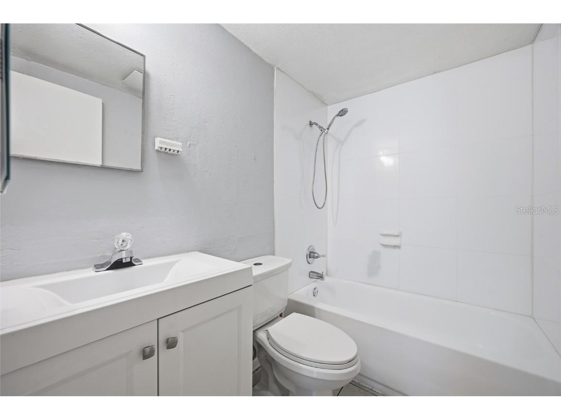 11733 N 12th Street #G Tampa FL 33612 TB8447079 image11