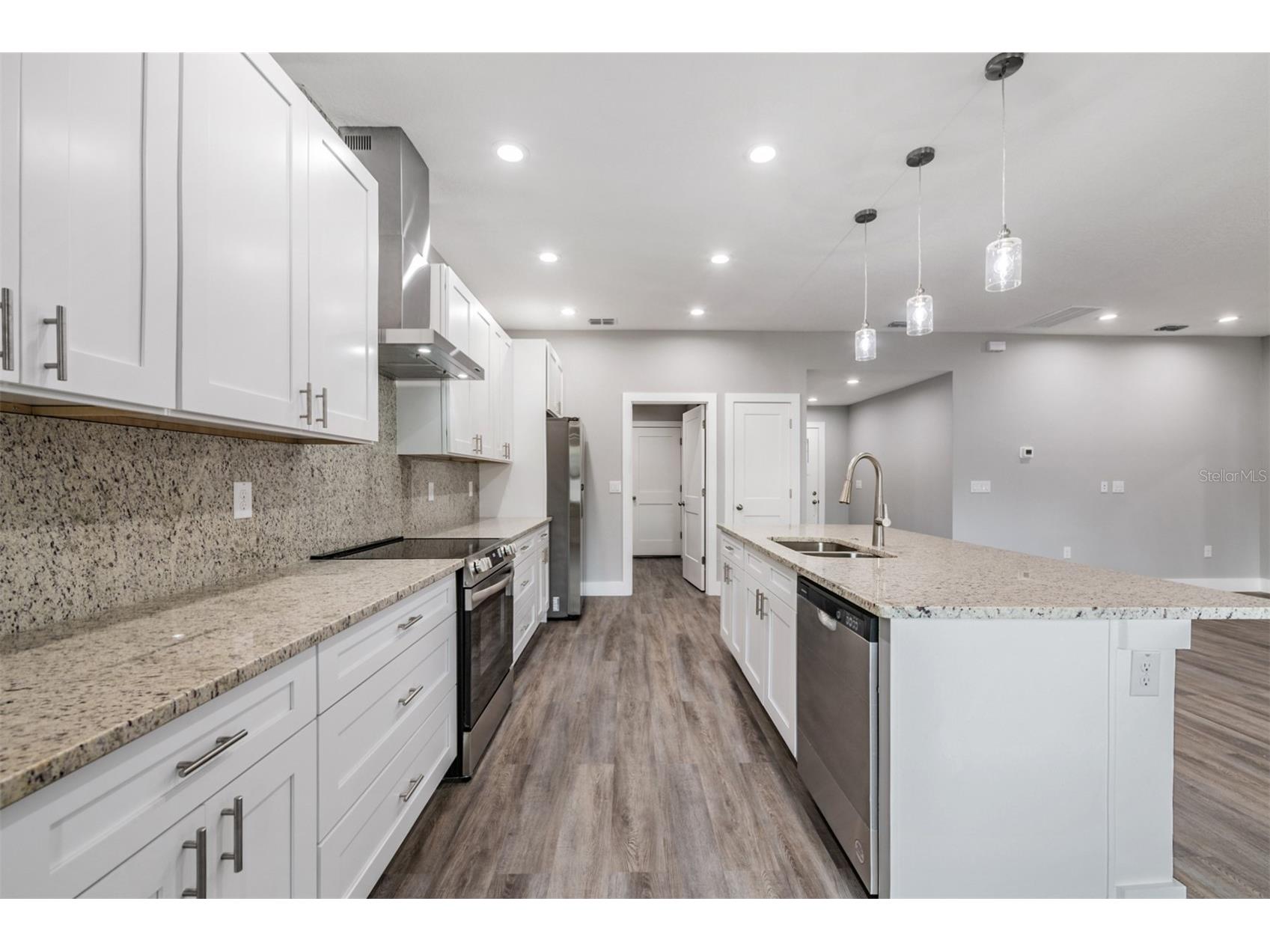 11734 Orange Court Dade City FL 33525 TB8482106 image11