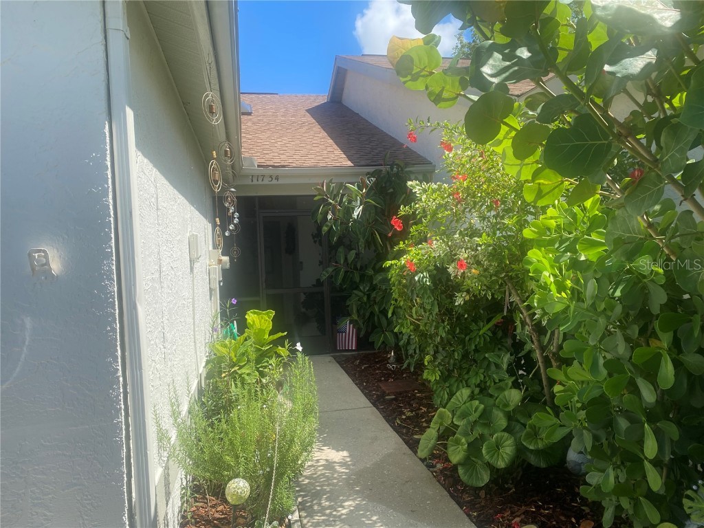 11734 Spring Tree Lane Port Richey FL 34668 W7865972 image1