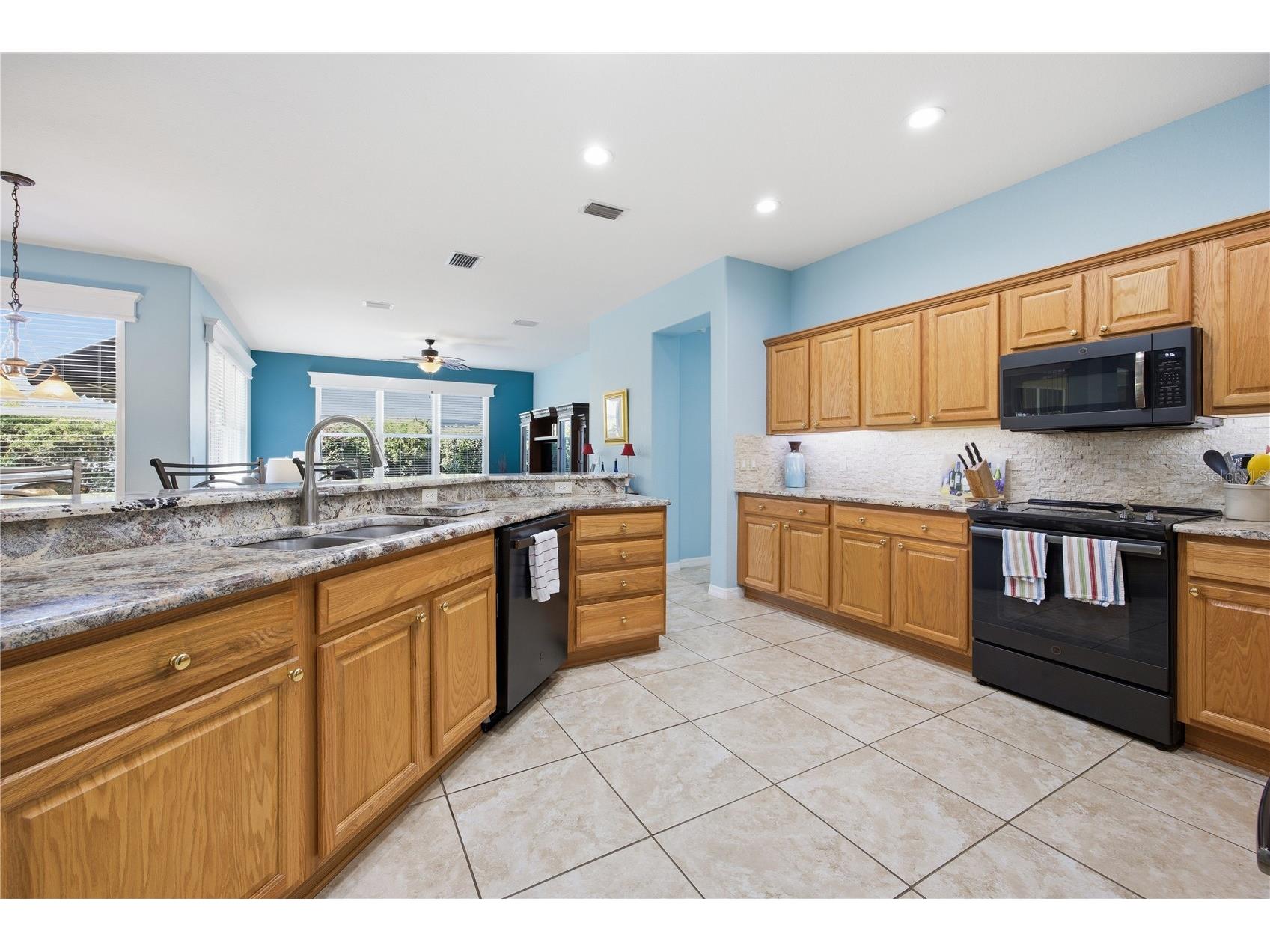 11735 SE 91st Circle Summerfield FL 34491 V4949050 image17