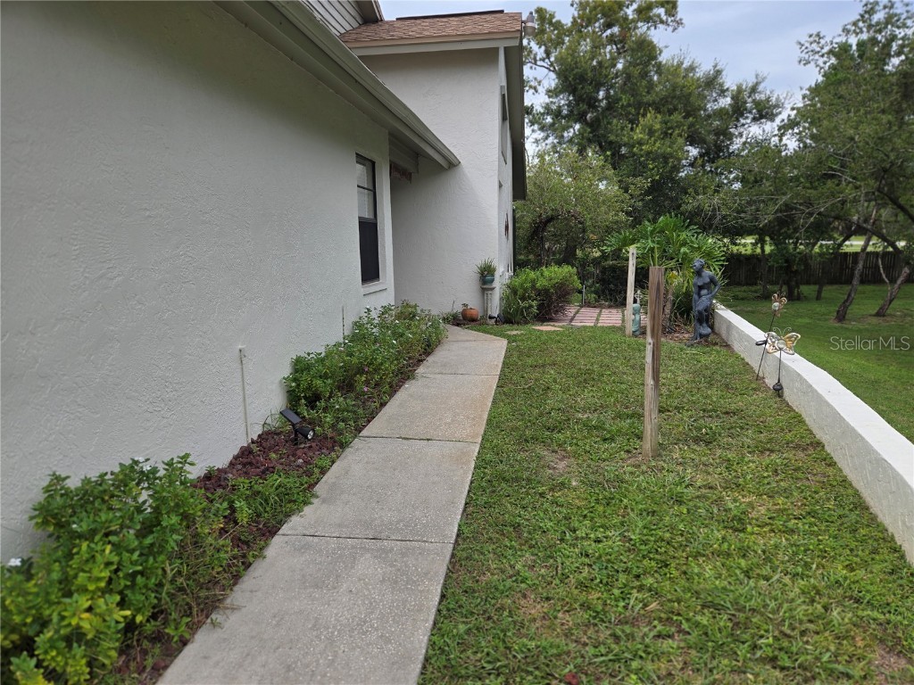 11740 Rolling Pine Lane Port Richey FL 34668 W7878872 image3